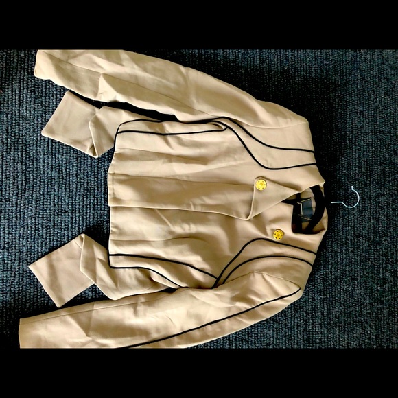 Camillla & mark size 10-12 jacket new - Picture 2 of 4